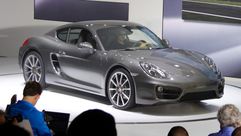 Illustration for article titled 2014 Porsche Cayman: First Liveshots Of Stuttgart's Sexy Little Minx